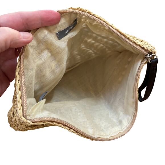 Aerie wristlet woven straw zipper top semi-circle shape casual summertime purse - Picture 5 of 8